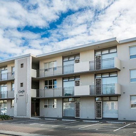 Glenelg Holiday Apartments - Corfu Adelaide Rum bild
