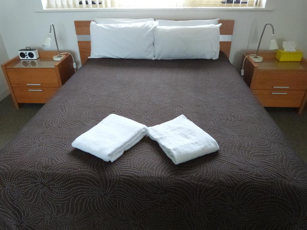 Glenelg Holiday Apartments - Corfu Adelaide Rum bild